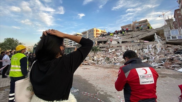 İzmir’in Seferihisar açıklarında meydana gelen 6 virgül 6 büyüklüğündeki deprem nedeniyle pek çok ülkeden başsağlığı açıklamaları geliyor.