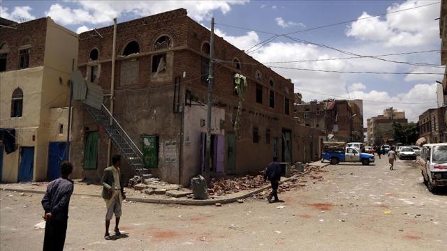 Yemen’deki koalisyon Sana’ya hava saldırısı başlattı