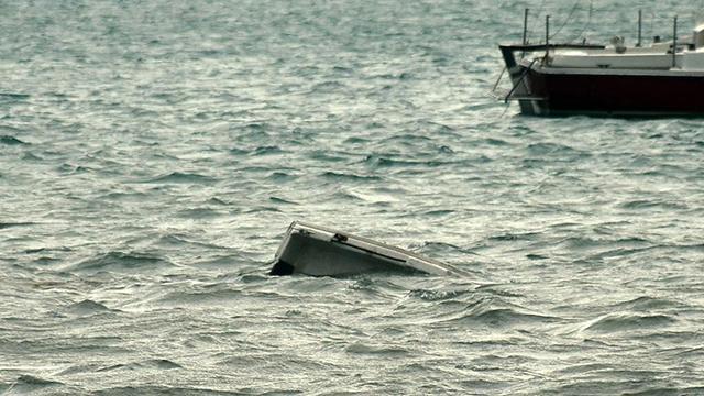 Yeni Zelanda açıklarında tekne alabora oldu: 5 ölü