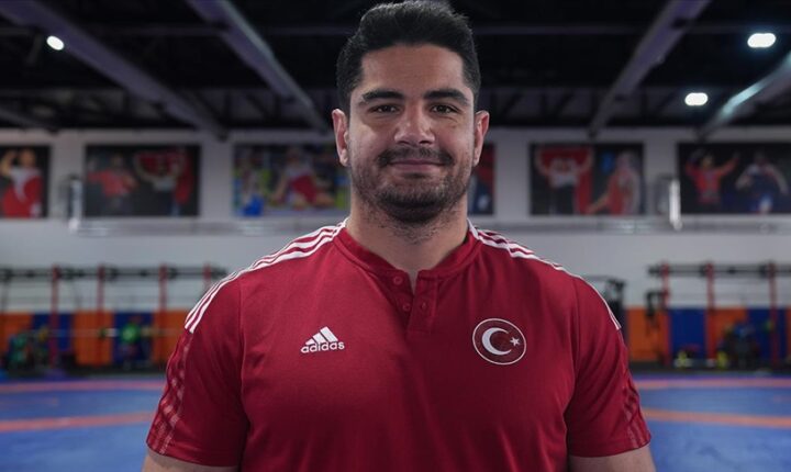 Milli güreşçi Taha Akgül’ün gözü ikinci Olimpiyat zaferinde