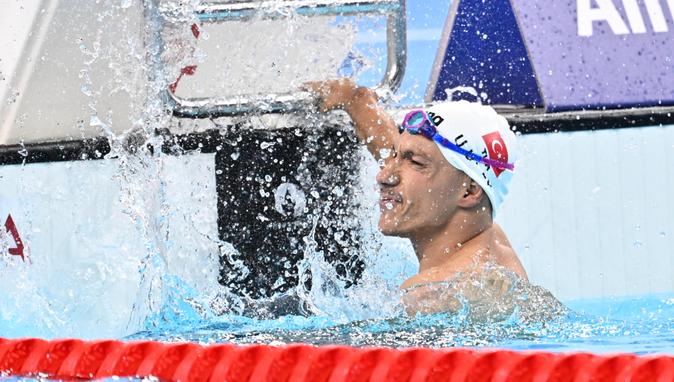 Para halterde milli sporcumuz Sibel Çam, kadınlar 73 kiloda bronz madalya elde etti