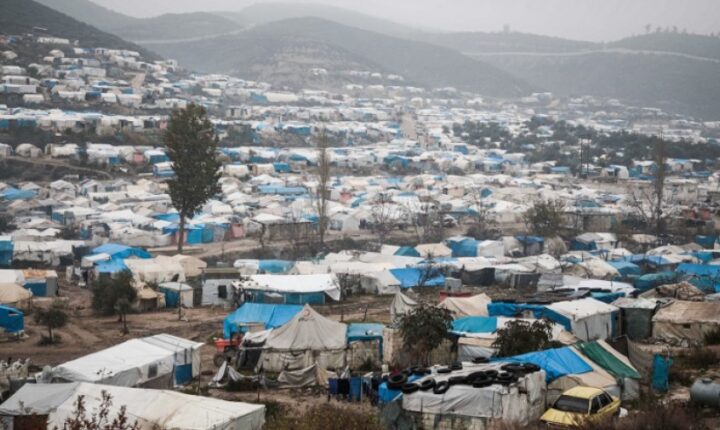 Suriye’nin kuzeyinde insani durum kötüleşiyor, yardım eksikliği kamplarda zorlu bir kışın habercisi