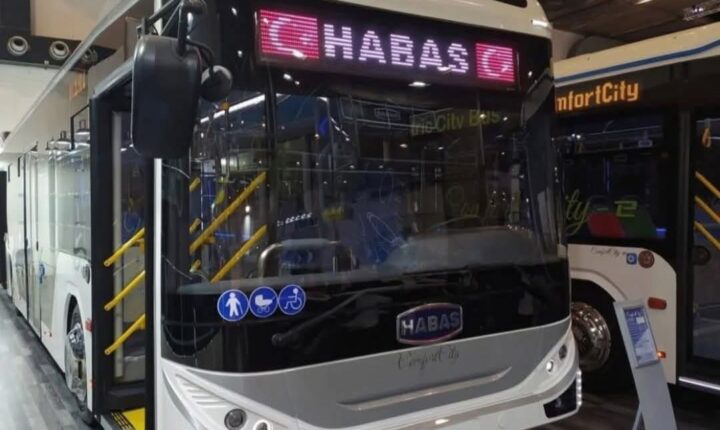 Gebze’deki Honda fabrikasını alarak dikkat çeken  HABAŞ Holding, Manisa’daki Fabrikasında ön seri üretimine başladığı elektrikli ve Hidrojenli otobüs  ve kamyon modellerini tanıttı.