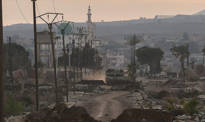 Gazze’ye saldırılarını sürdüren İsrail ordusu, Suriye’yi de vurdu
