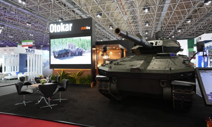 TULPAR, hareket kabiliyeti, yüksek ateş gücü ve beka özellikleri ile dikkat çekiyor. TULPAR’ın üstün hareket kabiliyeti, Ana Muharebe Tanklarının ağırlıkları nedeniyle görev yapamadığı dar sokaklar, hafif köprüler ve ağaçlık arazilerde de görev yapabilmesini sağlıyor. TULPAR, LAAD 2025’te 120 mm HITFACT MkII Leonardo Kule ile sergileniyor.