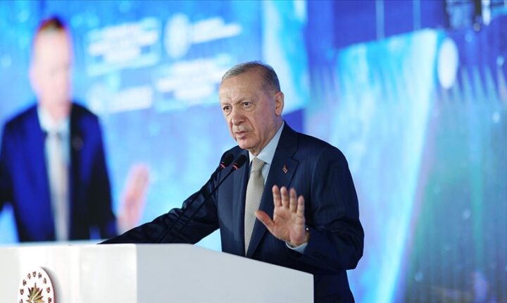 Türkiye Cumhuriyeti Cumhurbaşkanı Erdoğan: Küresel sistemde hak ettiğimiz yere gelmeye çok yakınız