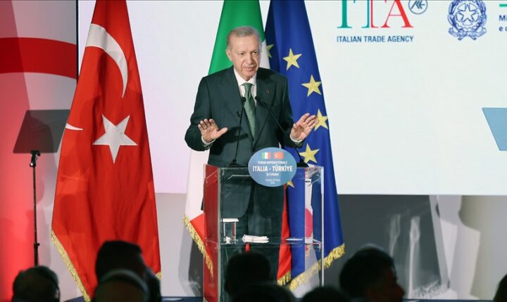 Türkiye Cumhuriyeti Cumhurbaşkanı Erdoğan: Yatırım ortamının iyileştirilmesi ve yapısal reformların hayata geçirilmesi noktasında kararlıyız