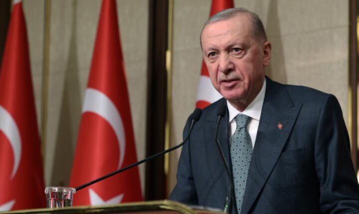 Türkiye Cumhuriyeti Cumhurbaşkanı Erdoğan bugün DEM heyetini kabul edecek