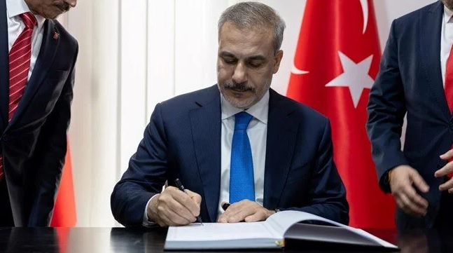 Türkiye Cumhuriyeti Dışişleri Bakanı Fidan, Oran Başkonsolosluğu açılış törenine katıldı