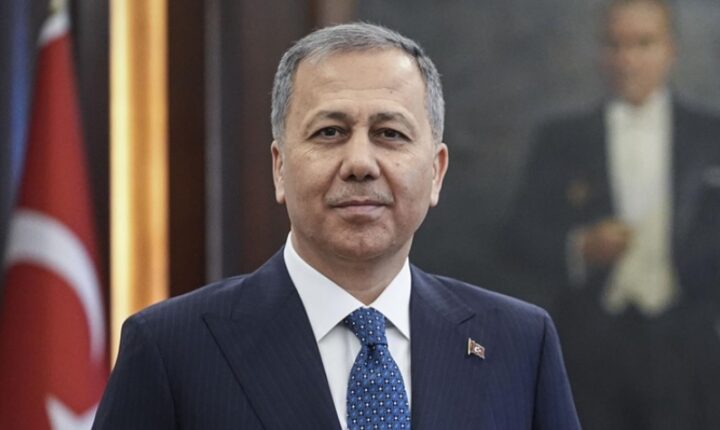 Türkiye Cumhuriyeti İçişleri Bakanı Yerlikaya: 9 Aralık 2024’ten bu yana 175 bin 512 Suriyeli ülkesine döndü