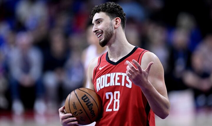 NBA’de Alperen “double-double” yaptı Rockets play-off vizesini kaptı