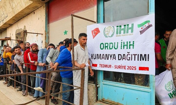 Türkiye Cumhuriyeti Merkezli İHH İnsani Yardım Vakfı Suriye’de yardımlarını aralıksız sürdürüyor