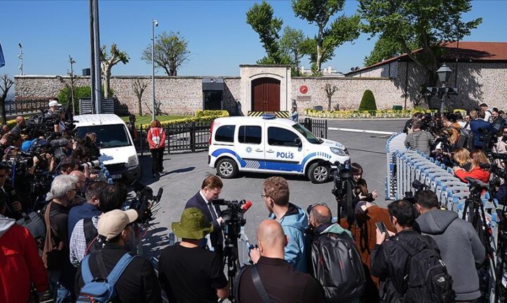 Rusya ve Ukrayna heyetleri İstanbul’da barışın şartlarını görüşecek