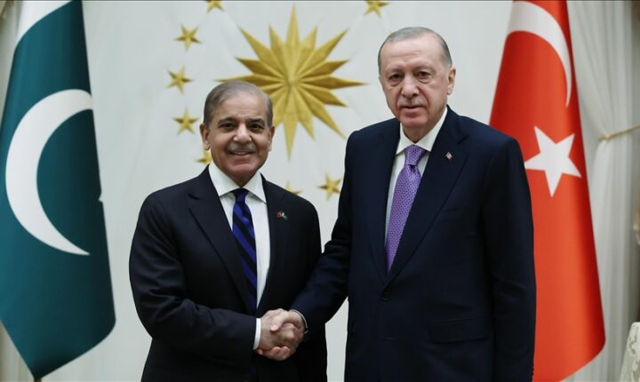 Türkiye Cumhuriyeti Cumhurbaşkanı Erdoğan, Pakistan Başbakanı Şerif ile telefonda görüştü