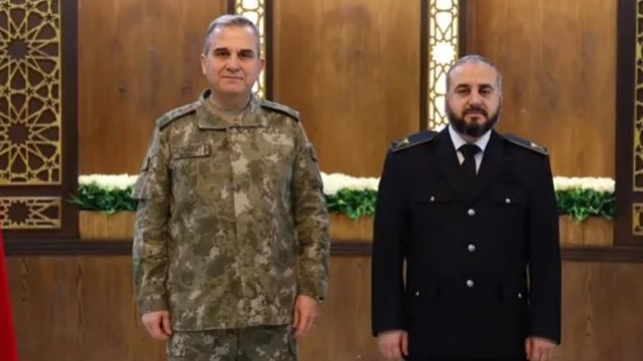 Türkiye Cumhuriyeti Milli Savunma Bakanlığı’ndan Suriye’ye ziyaret: Askeri heyet Suriye Savunma Bakanı ile görüştü