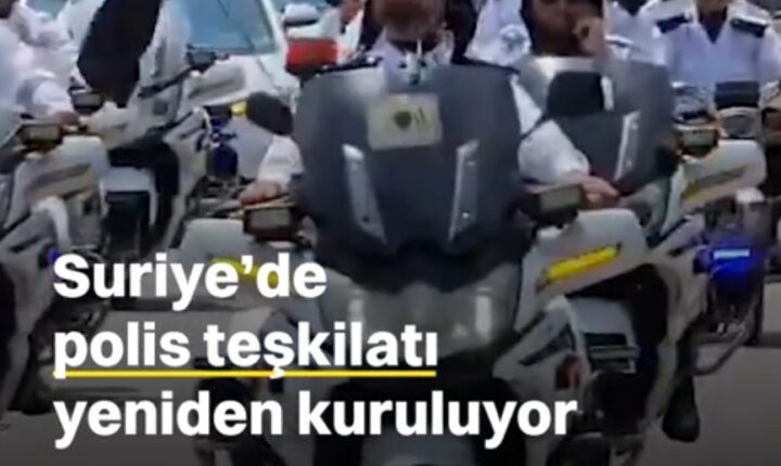 Devrimin ardından Suriye’de yeni polis teşkilatı kuruldu