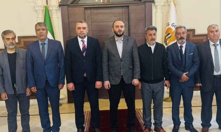 Suriye Türkmen Meclis Başkanı Öztürk Humus Valiliğini ziyaret etti