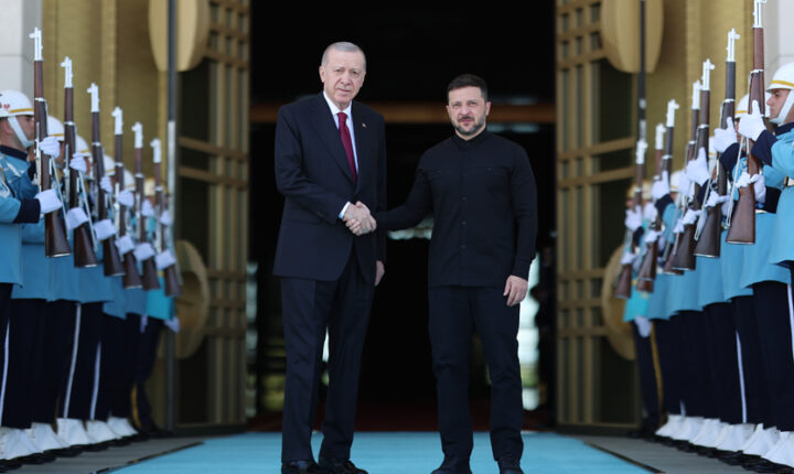 Cumhurbaşkanı Erdoğan, Ukrayna Devlet Başkanı Zelenskiy ile görüştü