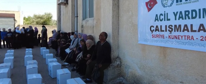 Türkiye Cumhuriyeti Merkezli İHH İnsani Yardım Vakfı, Kuneytra halkına insani yardım dağıttı