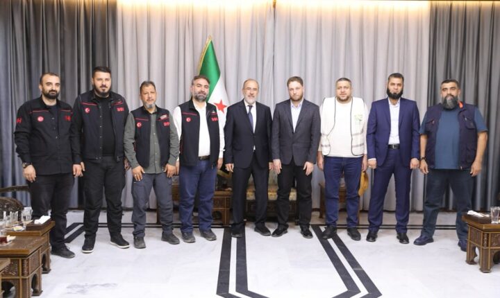 Türkiye Cumhuriyeti Merkezli İHH İnsani Yardım Vakfı Heyeti Suriye’nin Hama Valiliğini ziyaret etti