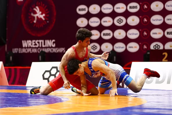 🤼‍♂️ 17 Yaş Altı Avrupa Güreş Şampiyonası’nda mücadele eden sporcularımız, 3 bronz madalya kazandı! 👏
