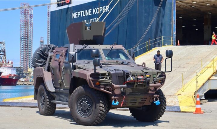 Türkiye’nin en büyük zırhlı kara aracı ihracatında ilk sevkiyat yapıldı
