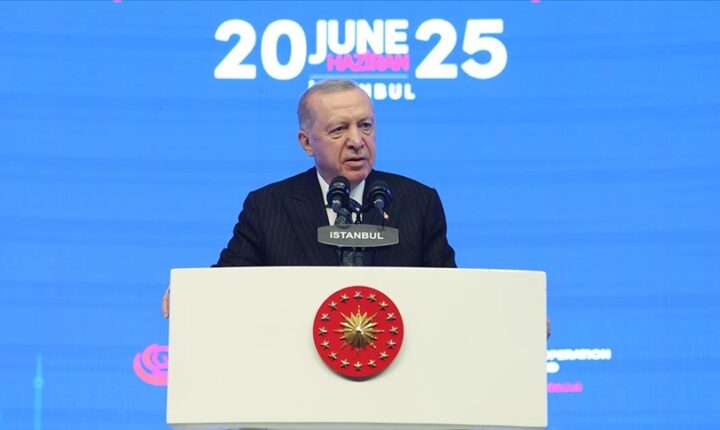 Türkiye Cumhuriyeti Cumhurbaşkanı Erdoğan: Daha fazla yıkım olmadan ellerin tetiklerden çekilmesi şarttır