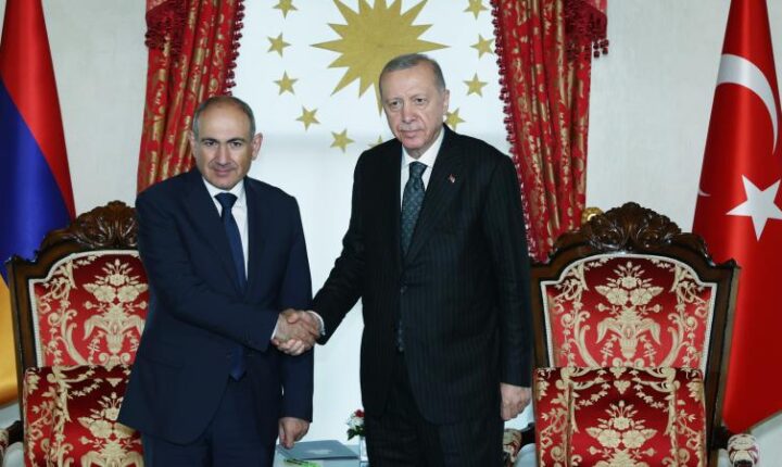 Türkiye Cumhuriyeti Cumhurbaşkanı Erdoğan Ermenistan Başbakanı Paşinyan’ı kabul etti