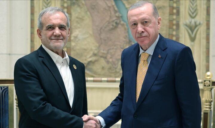 Türkiye Cumhuriyeti Cumhurbaşkanı Erdoğan, İran Cumhurbaşkanı Pezeşkiyan ile telefonda görüştü