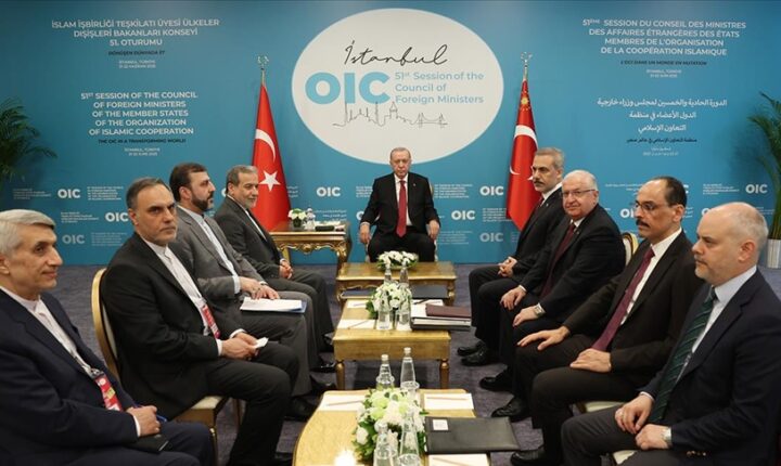 Türkiye Cumhuriyeti Cumhurbaşkanı Erdoğan’dan İstanbul’da diplomasi trafiği