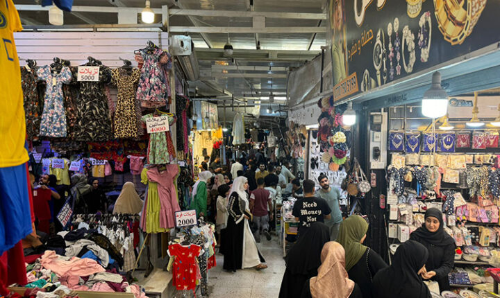 Irak’ın Kerkük kentindeki çarşılarda Kurban Bayramı hareketliliği yaşanıyor