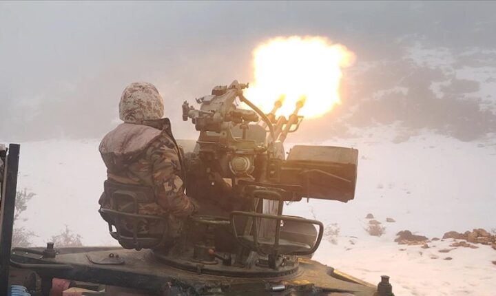 Suriye ordusu PKK/YPG mevzilerini vurdu