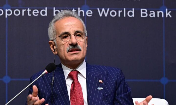 Bakan Uraloğlu: Kuzey güney eksenli koridorlar noktasında çalışmalar yapıyoruz