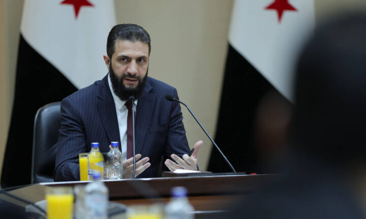 Esed rejimi döneminde ülkeden ayrılan Suriyeli yargıçlar görevlerine iade edildi