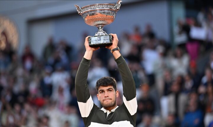 Carlos Alcaraz, Fransa Açık Tenis Turnuvası’nda şampiyon oldu