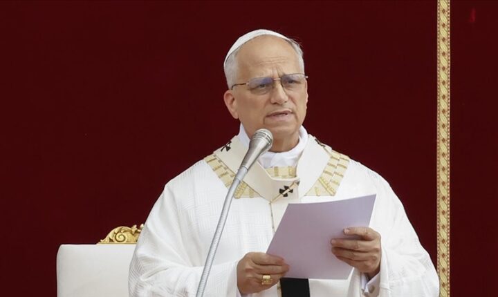 Papa, Mar İlyas Kilisesi’ne yapılan saldırının, Suriye’de kırılganlığı bir kez daha gösterdiğini söyledi