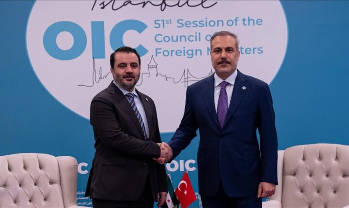 Dışişleri Bakanı Fidan, Suriyeli mevkidaşı Şeybani ile İstanbul’da bir araya geldi