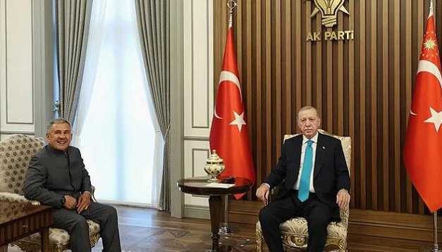 Türkiye Cumhuriyeti Cumhurbaşkanı Erdoğan, Tataristan Cumhurbaşkanı Minnihanov ile görüştü