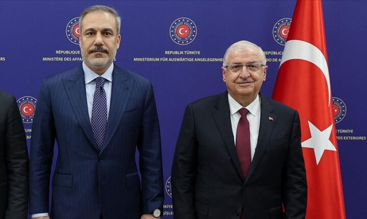 Türkiye Cumhuriyeti Dışişleri Bakanı Fidan, Milli Savunma Bakanı Güler ile Pakistan’ı ziyaret edecek