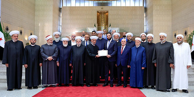 Cumhurbaşkanı El Şara, Lübnan Cumhuriyeti Baş Müftüsünden Daru’l Fetva Altın Madalyası Aldı