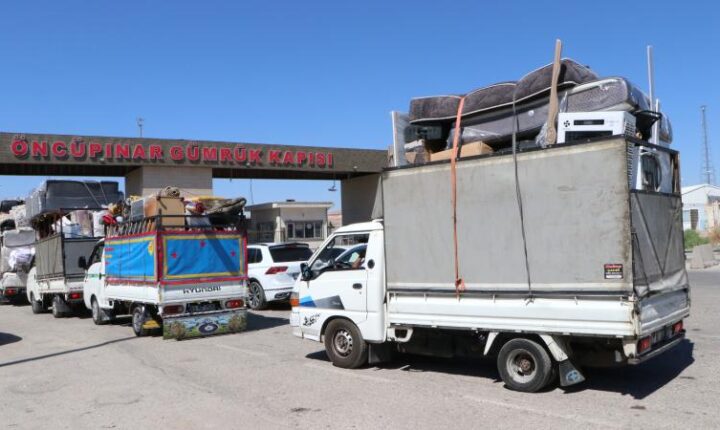 Türkiye Cumhuriyeti’ndeki Suriyelilerin ülkelerine dönüşü sürüyor