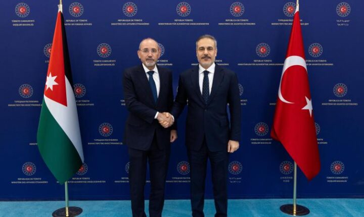 Bakan Fidan, Ürdünlü mevkidaşı ile görüştü