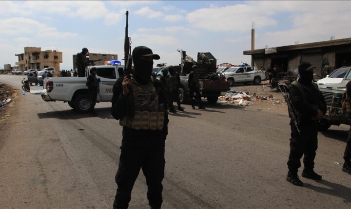 Süveyda’da sükunet sağlanırken polis gücü kent merkezi çevresinde konuşlanıyor