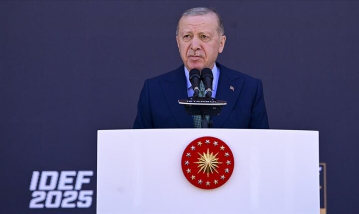Türkiye Cumhuriyeti Cumhurbaşkanı Erdoğan: Türk savunma sanayii adeta destan yazıyor