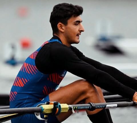 Halil Kaan Köroğlu, Polonya’da düzenlenen Dünya 23 Yaş Altı Kürek Şampiyonası’nda altın madalya kazandı.