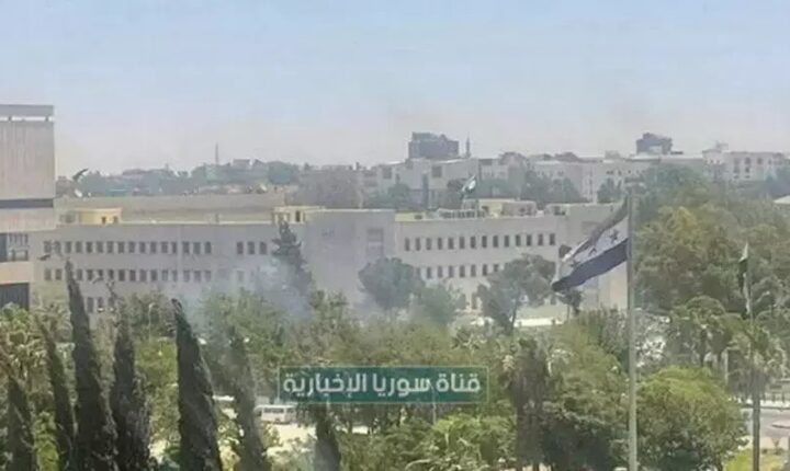 Son dakika…İsrail, Suriye Genelkurmay Başkanlığı’nı vurdu!