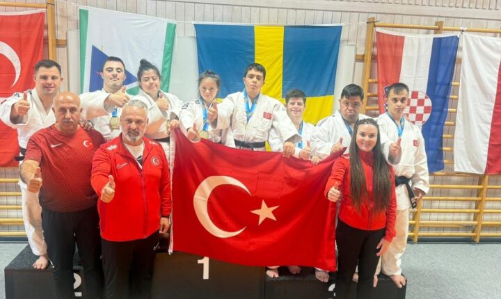 Down Sendromlular Avrupa Judo Şampiyonası’nda 8 altın madalya kazanarak takım klasmanında zirvede yer alan özel sporcularımızı kutluyoruz.🏆🇹🇷