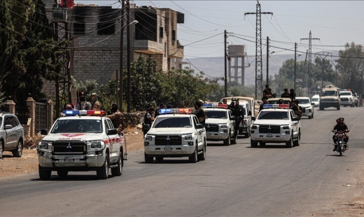 Süveyda’da sükunet sağlanırken polis gücü kent merkezi çevresinde konuşlanıyor