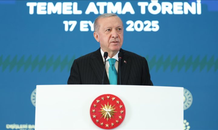 Türkiye Cumhuriyeti Cumhurbaşkanı Erdoğan: Gazzeli mazlumların yanında olmamızı kimse engelleyemez