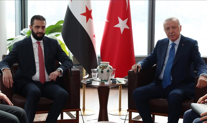 Türkiye Cumhuriyeti Cumhurbaşkanı Erdoğan, Suriyeli mevkidaşı Şara ile görüştü